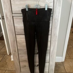 SPANX Black Leggings size Medium used condition